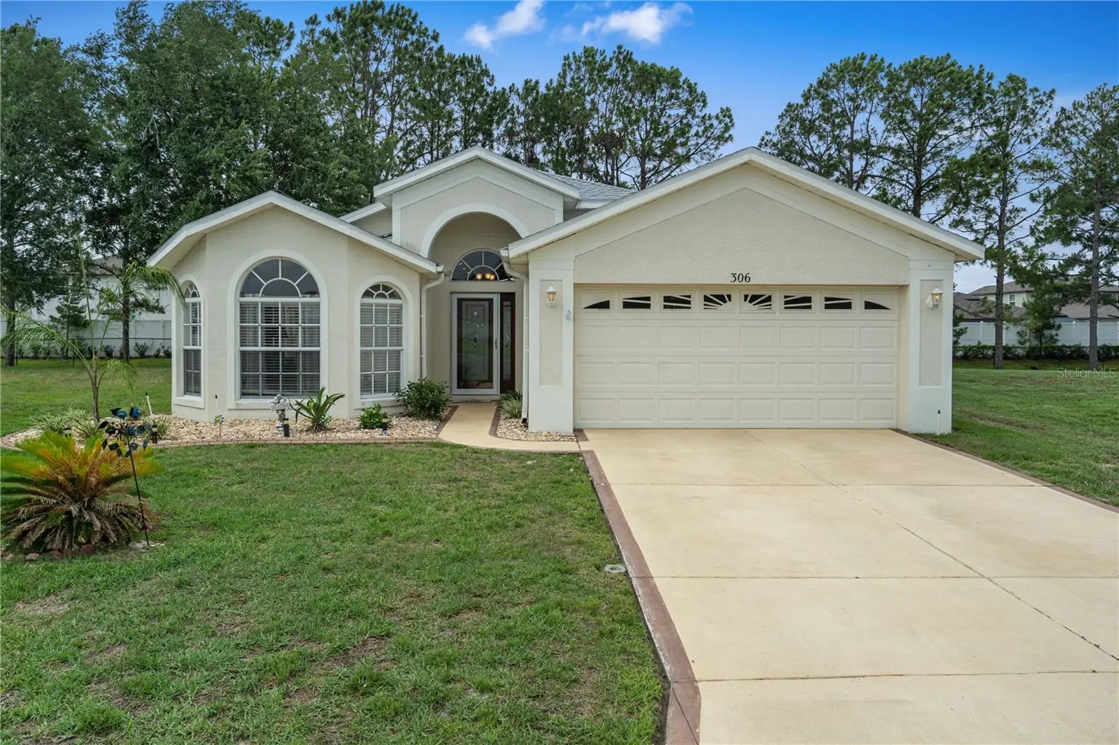 306 Barrington Court, FL