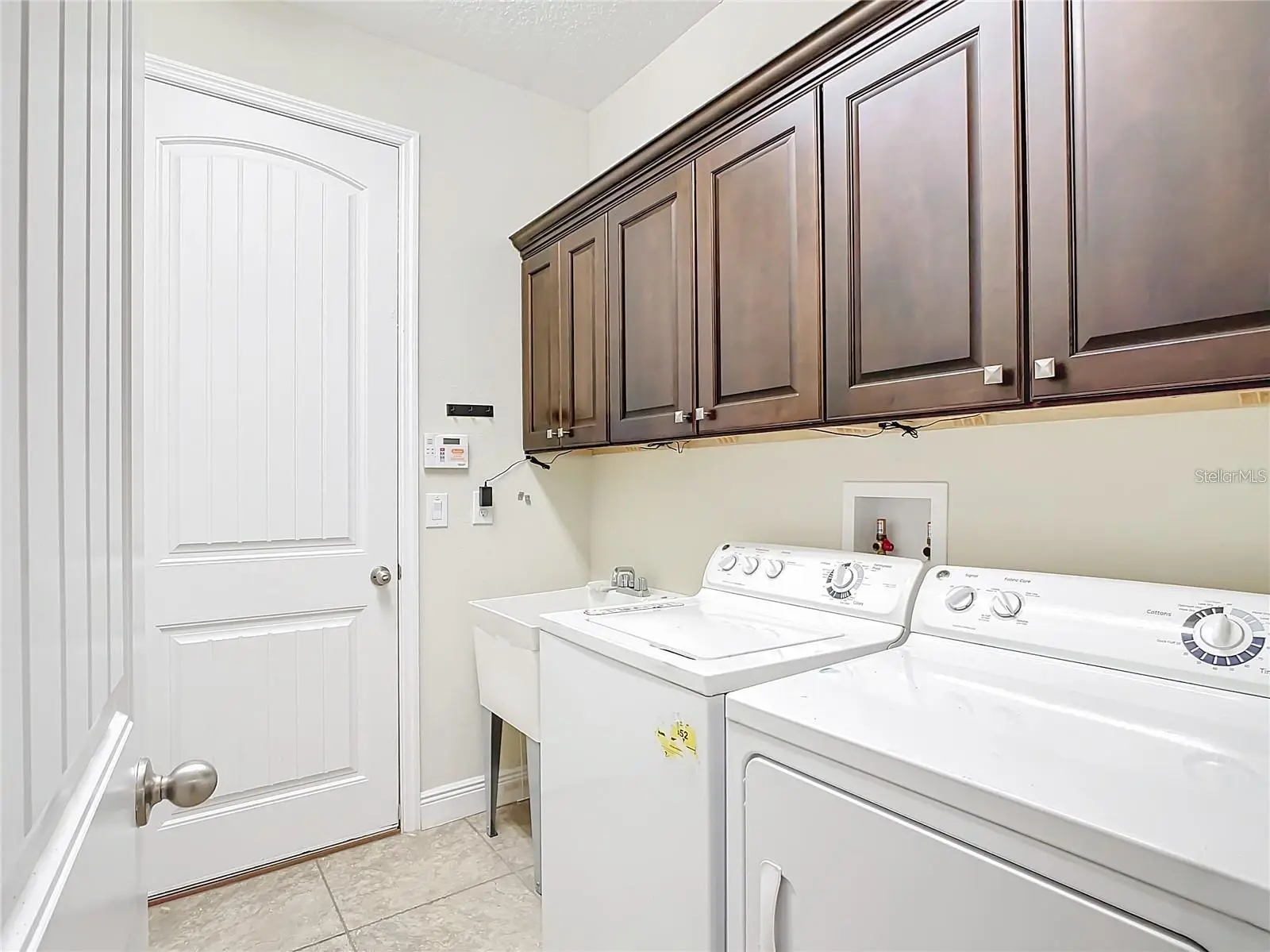 421 Meadowridge Cove, FL