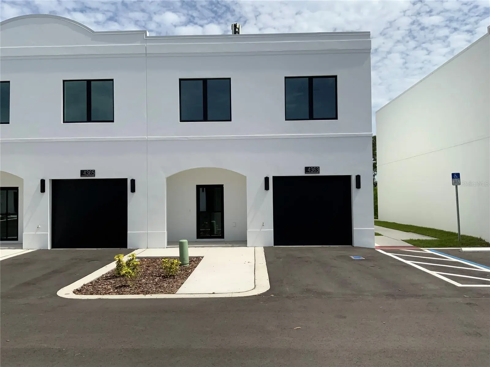4363 Cambio Gardens Court, FL