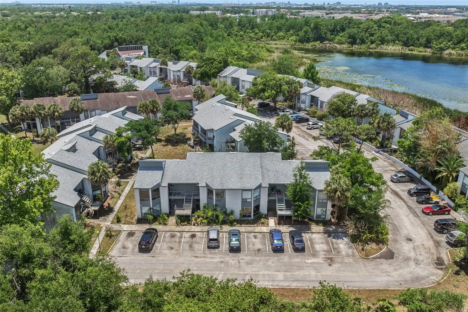 4312 Lakeway Drive, FL