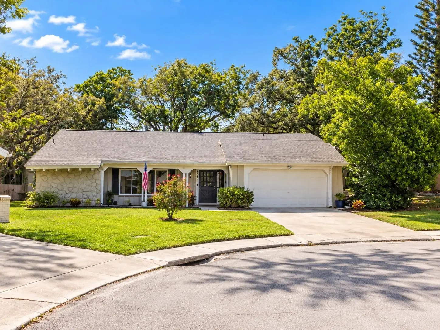 8020 Hunters Whip Row, FL