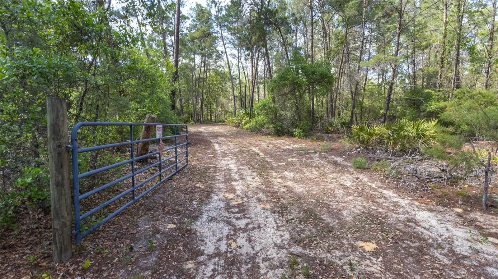 5276 Organic. (Pole Barn) Road, FL