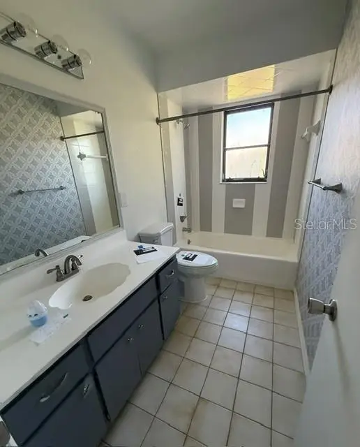 465 Seminole Drive, FL