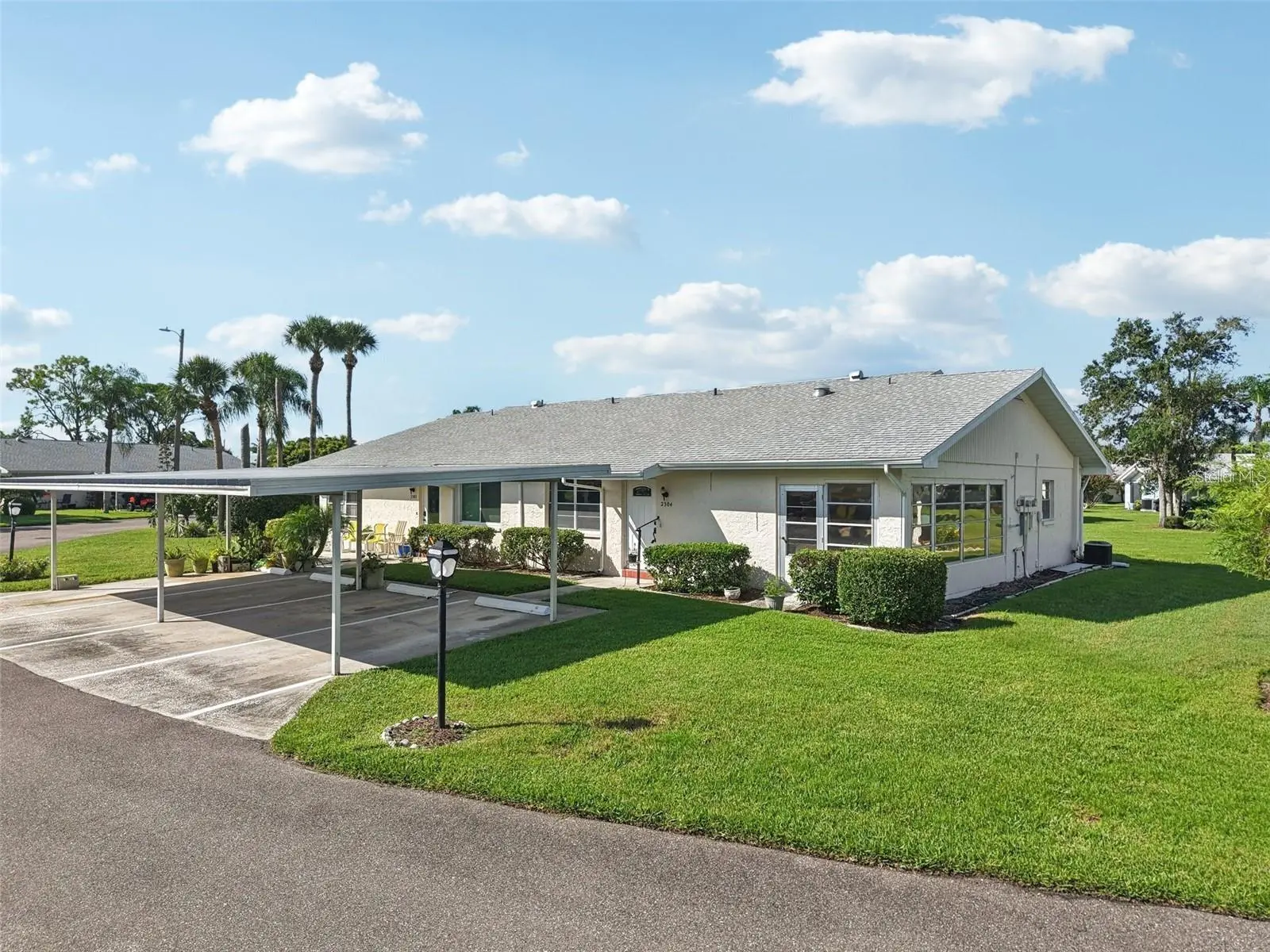 2304 Glenmore Circle, FL