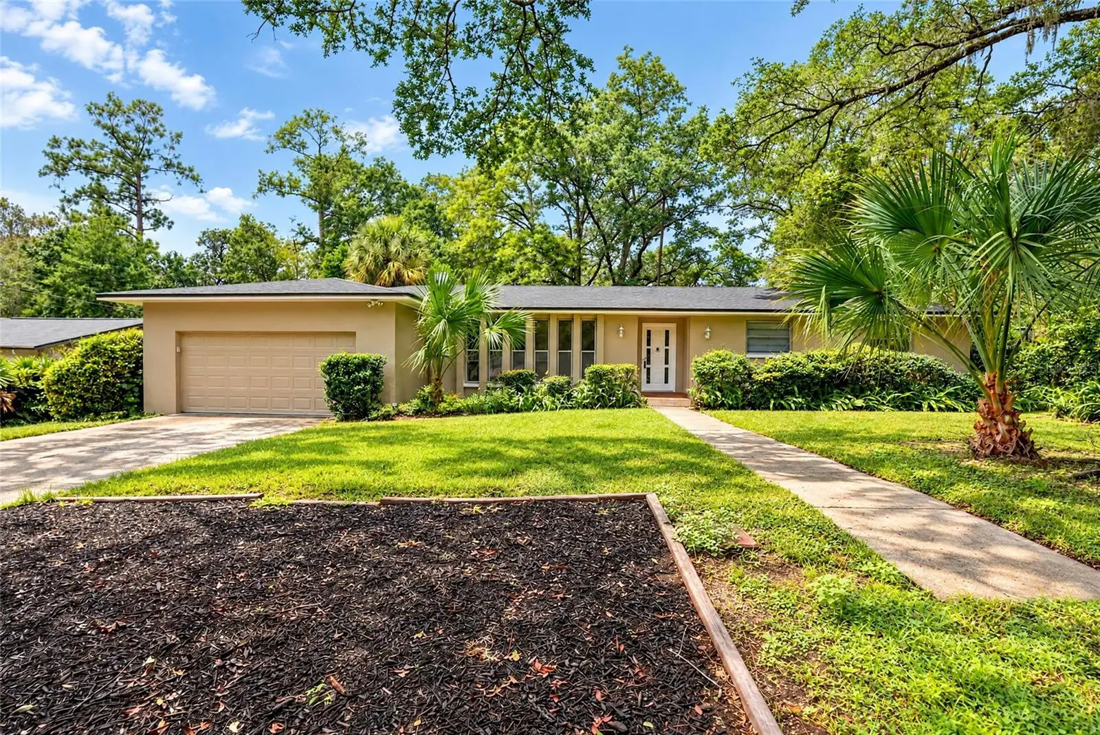 930 37th Terrace, FL