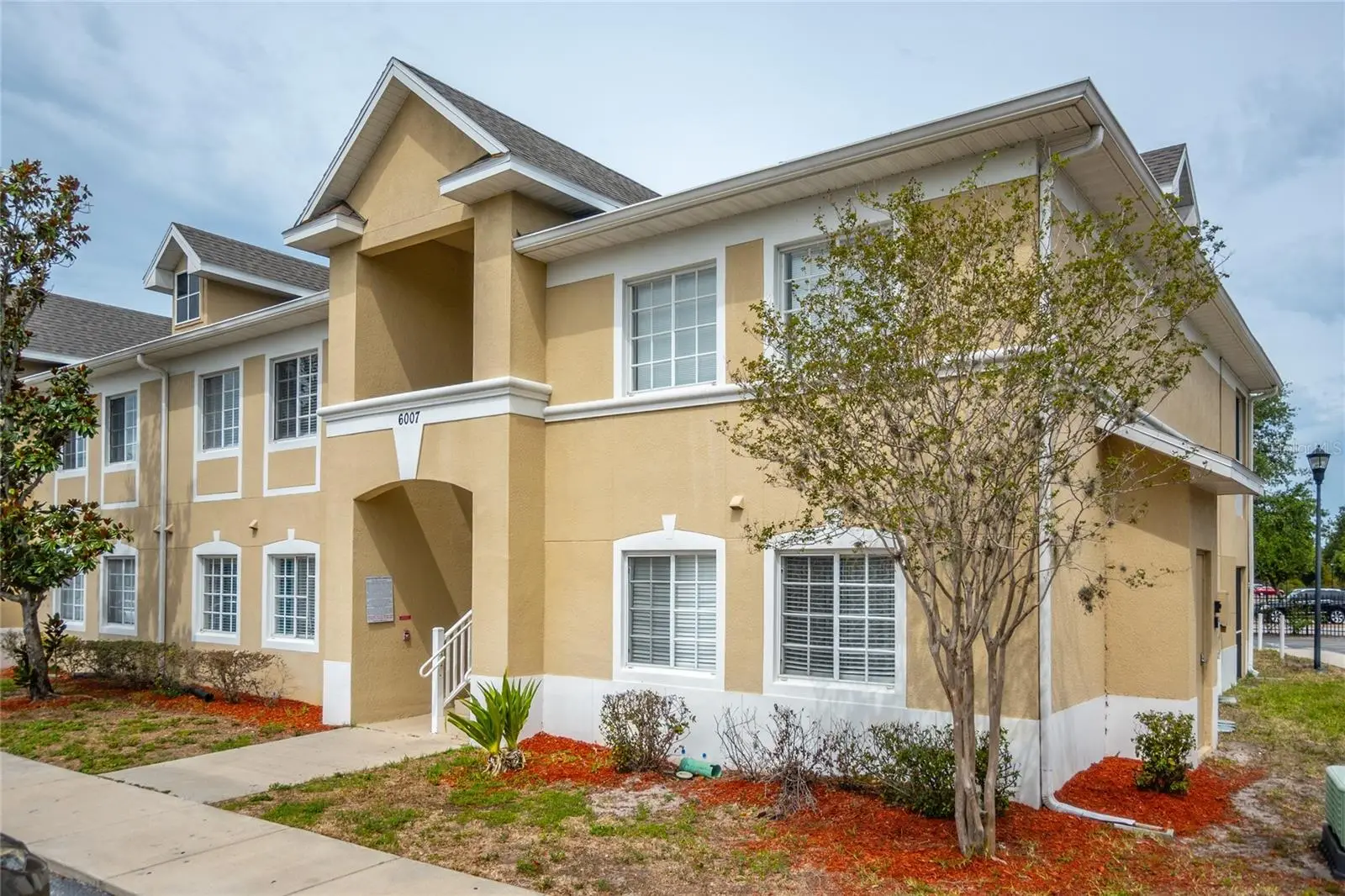 6007 Skydale Way, FL
