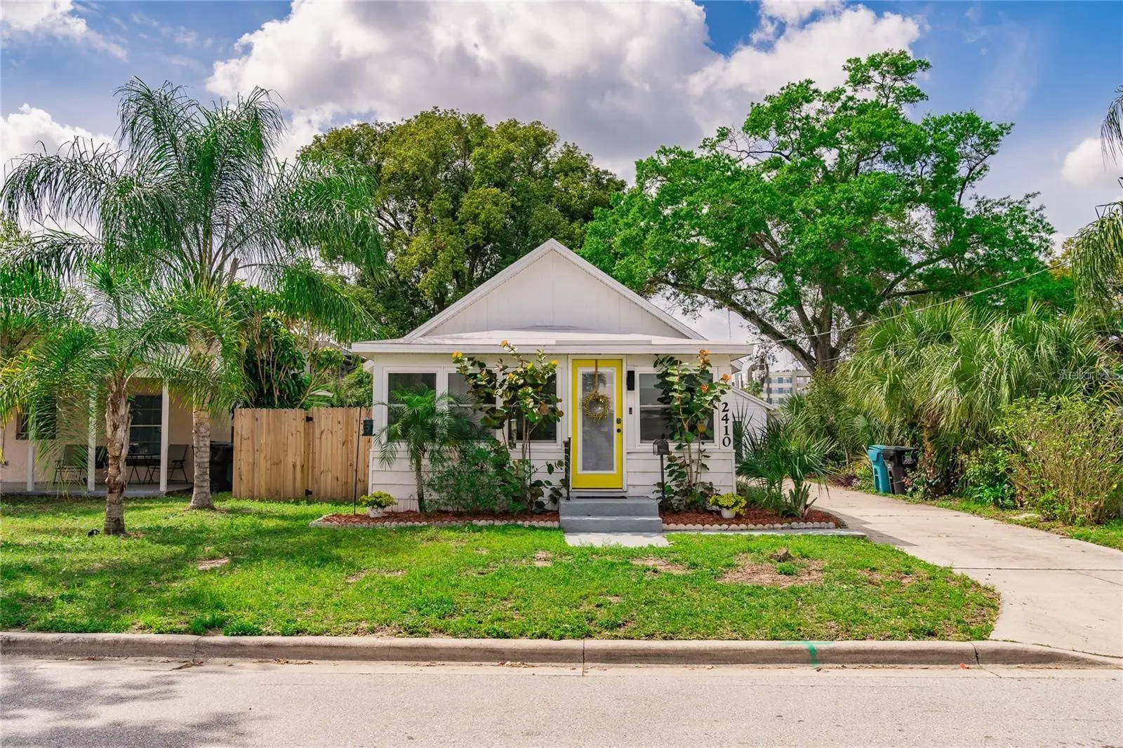 2410 Center Avenue, FL