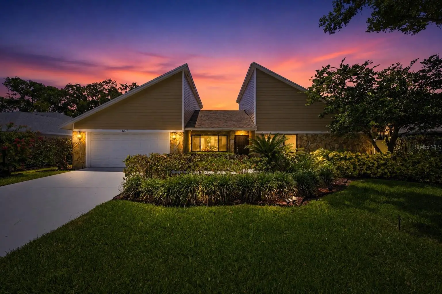 14207 Ashburn Place, FL