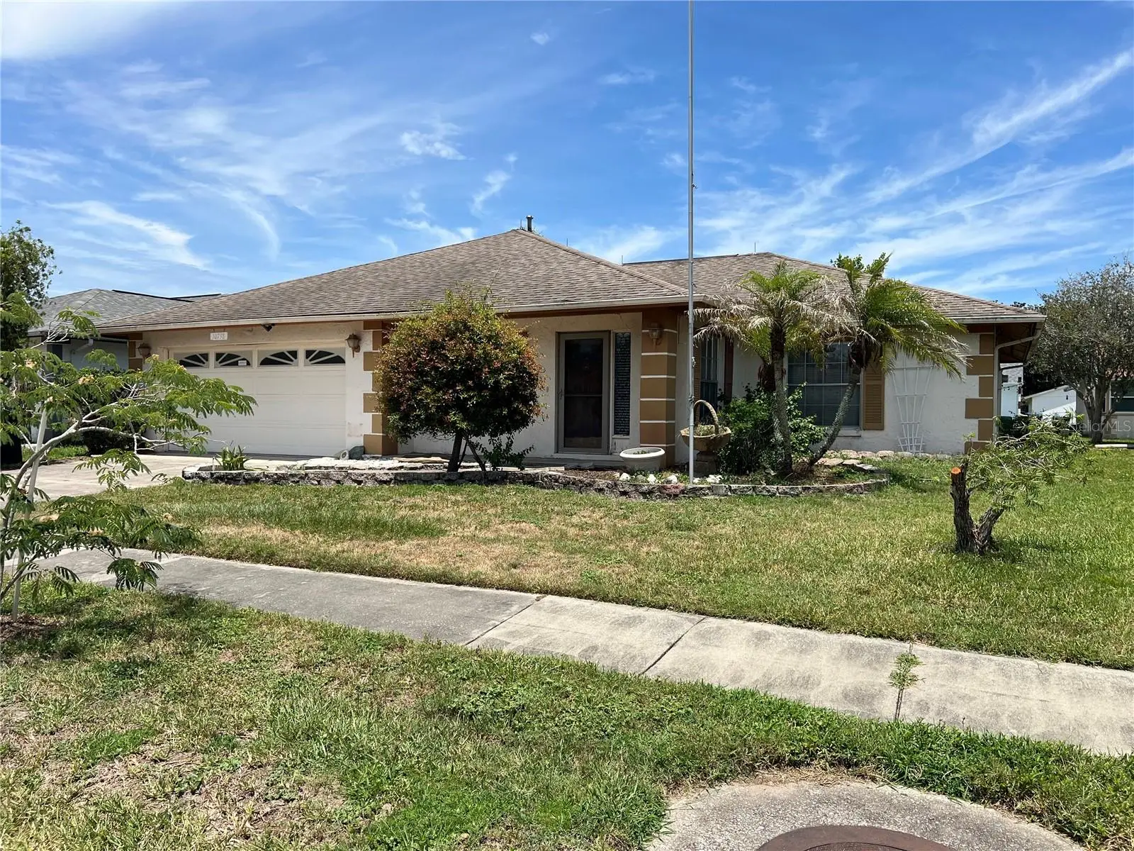 10738 Lazy Lake Dr, FL