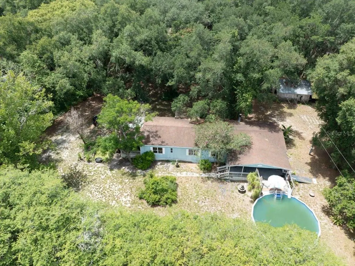 2202 D R Bryant Rd, FL