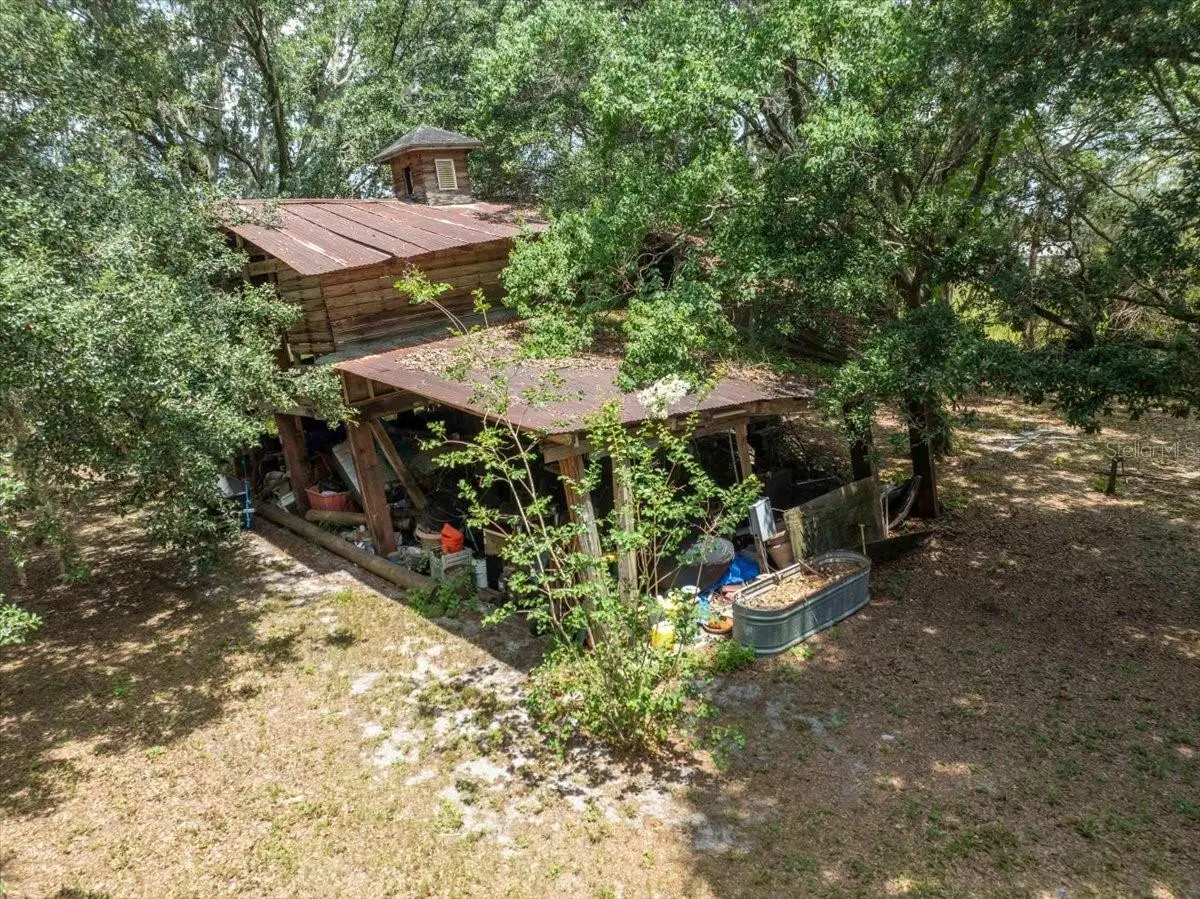 2202 D R Bryant Rd, FL