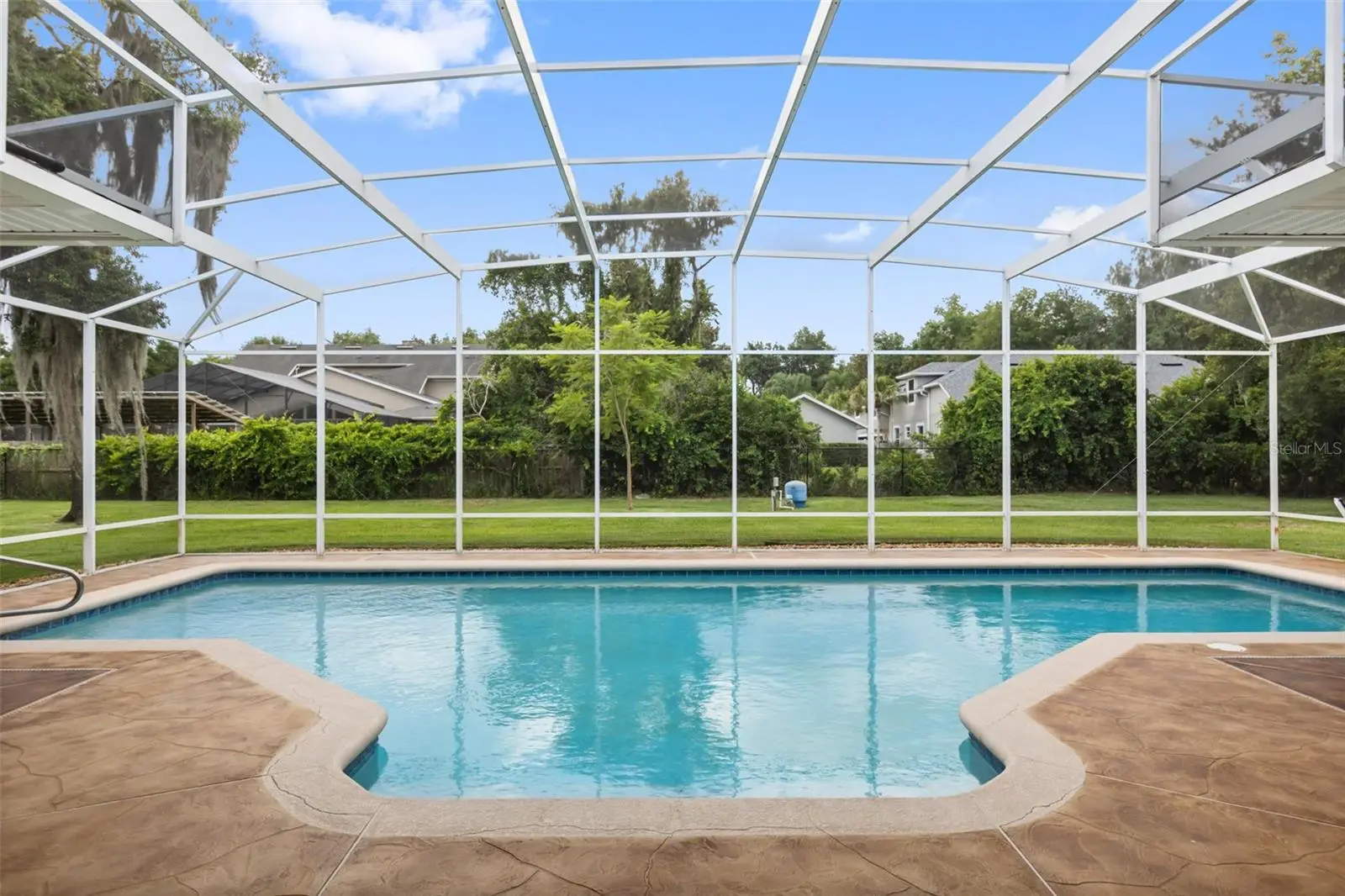15900 Acorn Circle, FL