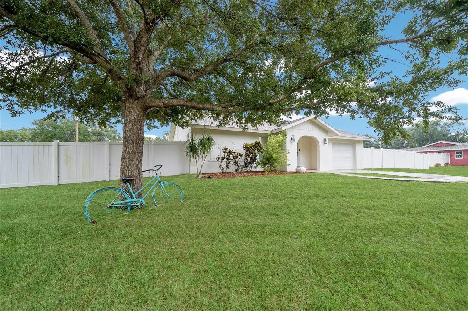 643 Mobile Road, FL