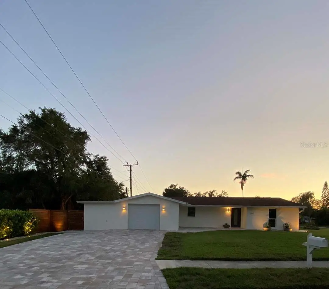 2920 Gulf Gate Drive, FL