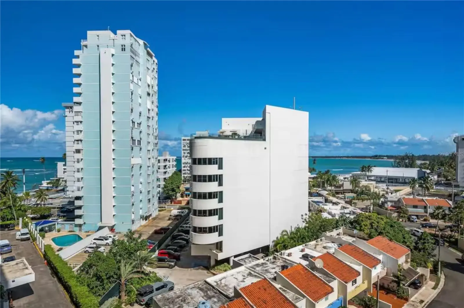 6165 Av. Isla Verde, PR