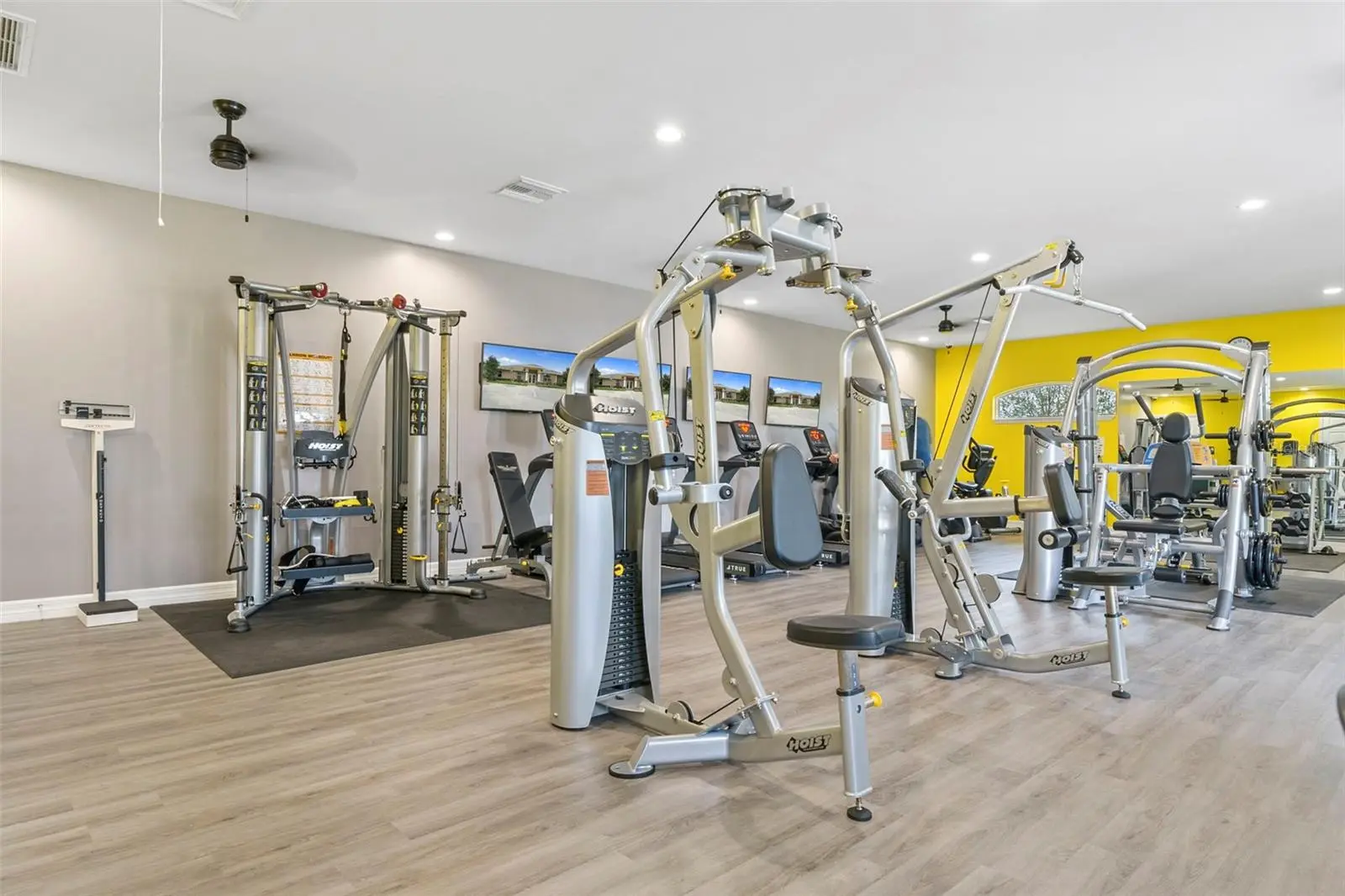 8483 Pinetop Ridge Lane, FL