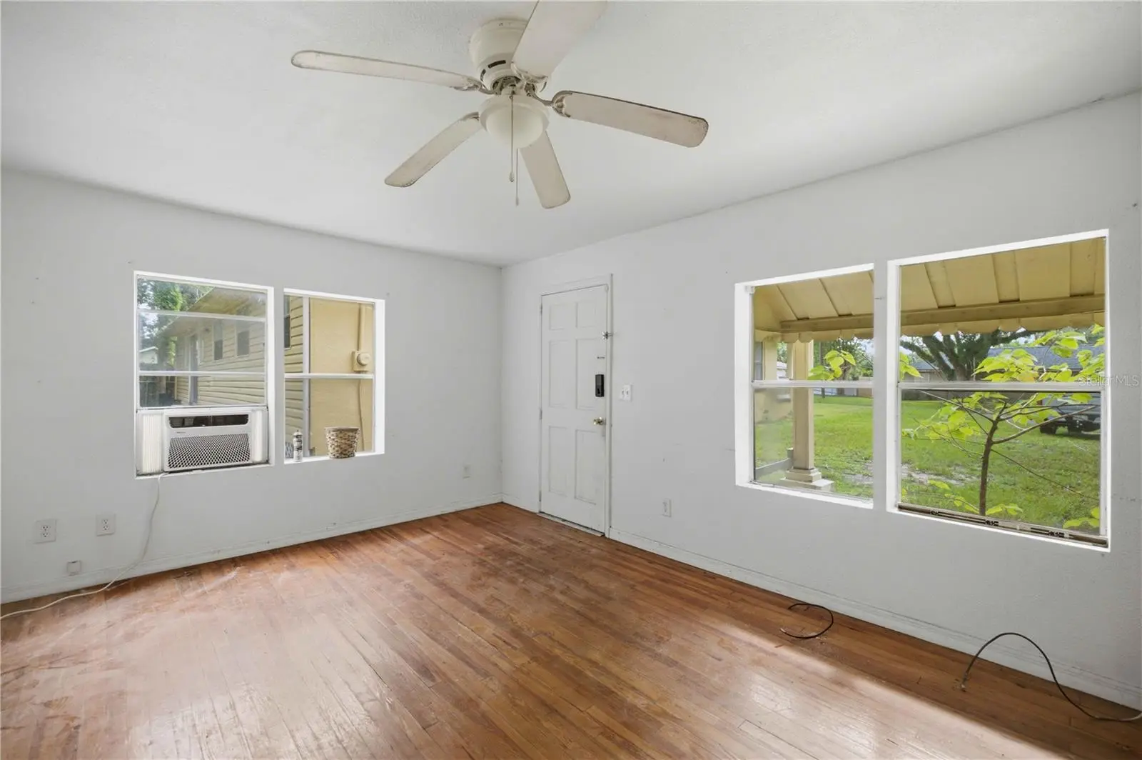 818 9th Avenue, FL