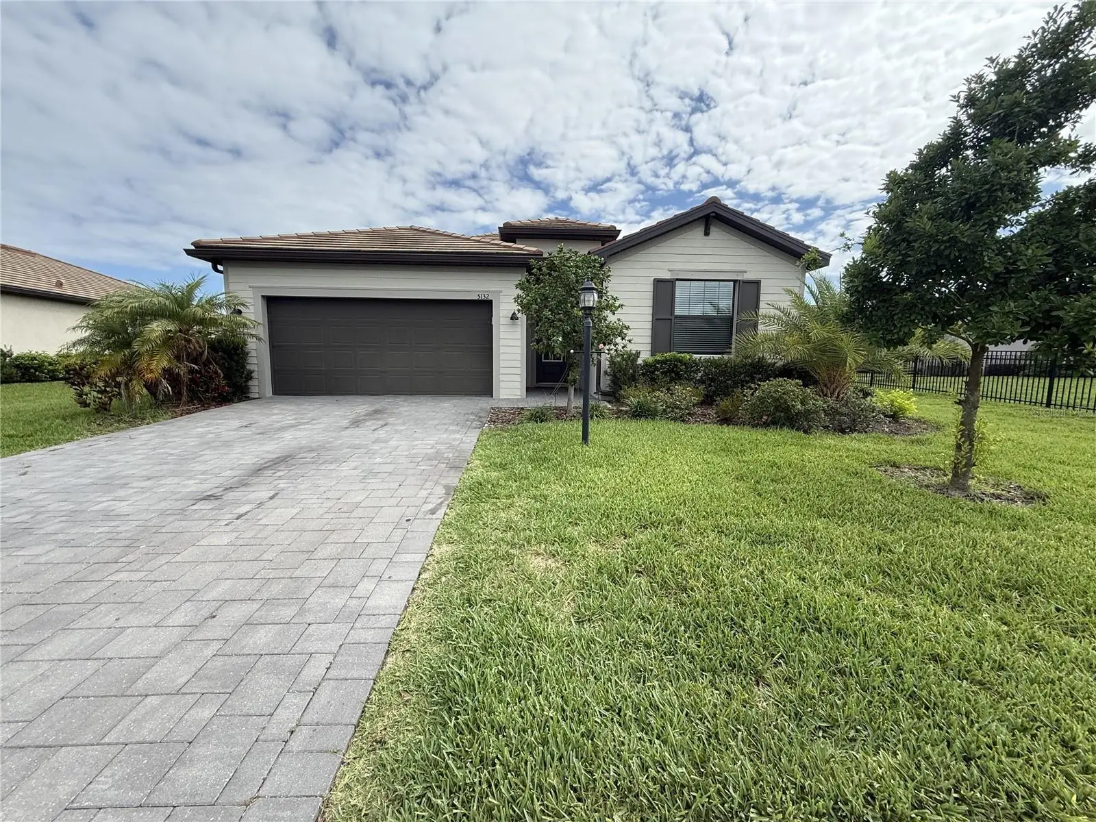 5132 Coral Reef Way, FL