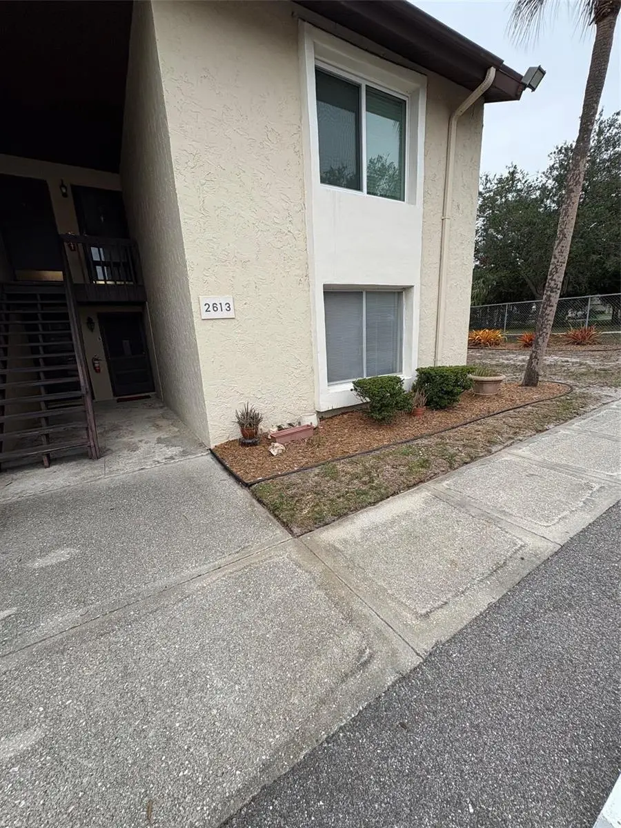 2613 Pine Lake Ter, FL