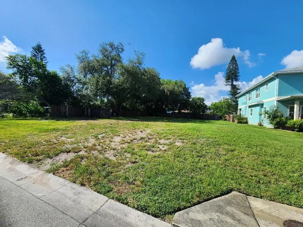 24th Avenue, FL