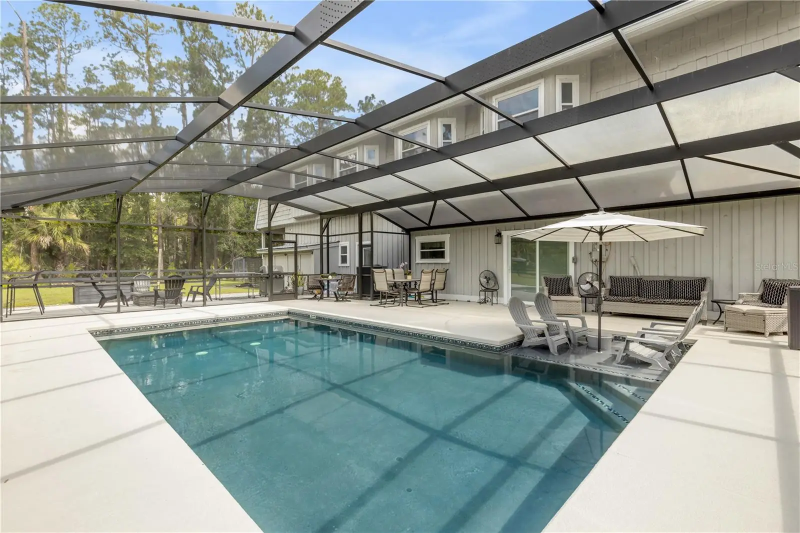 2195 Poinsettia Drive, FL