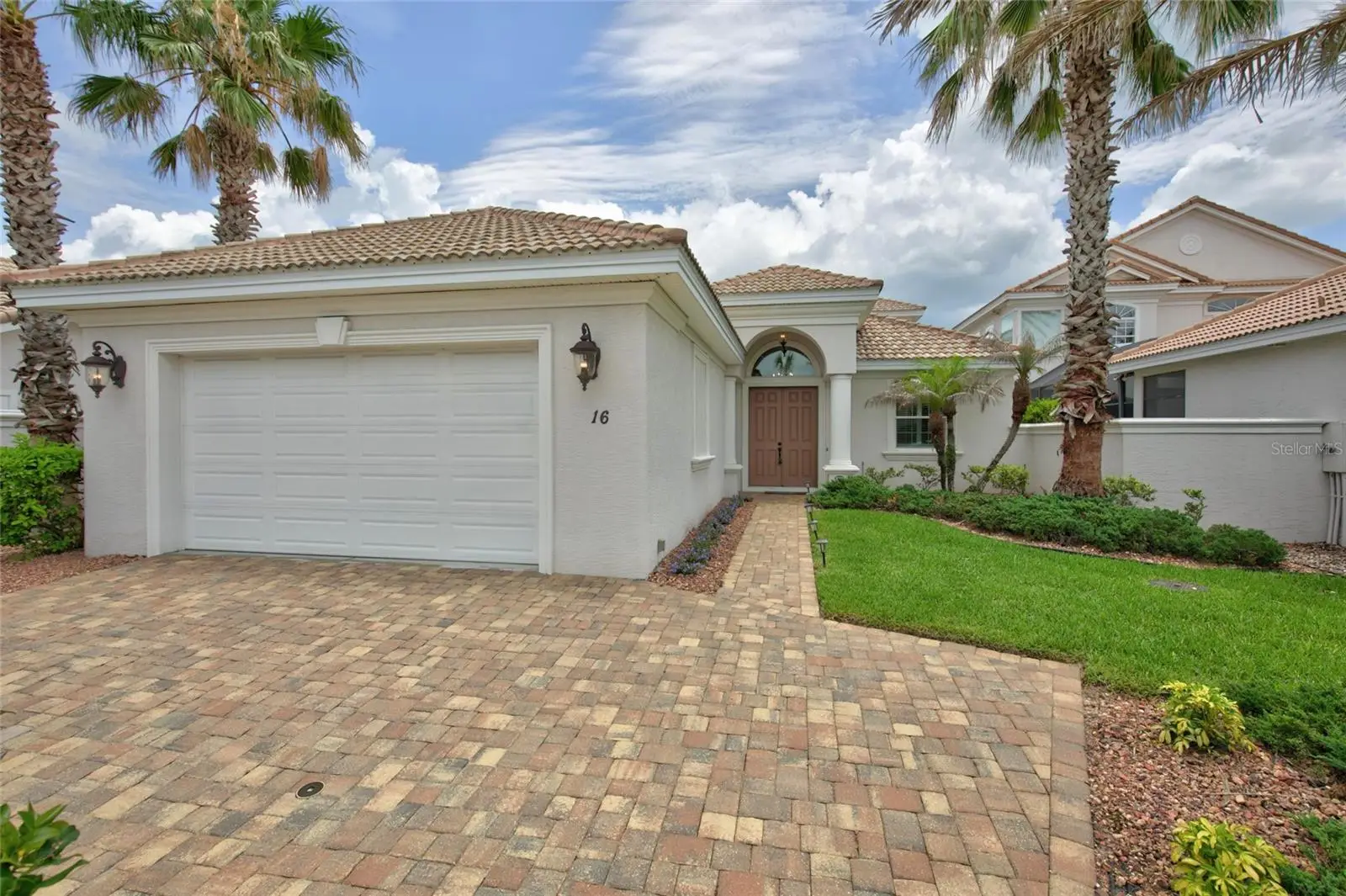 16 Montilla Place, FL