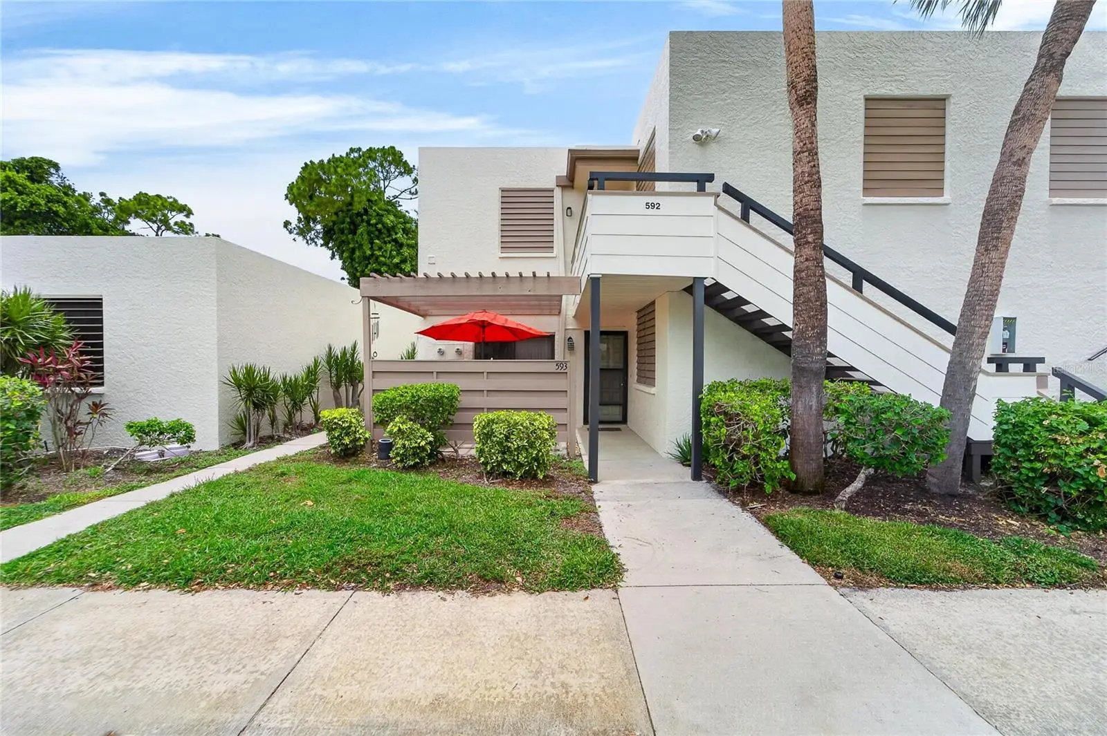 593 Lakeside Drive, FL