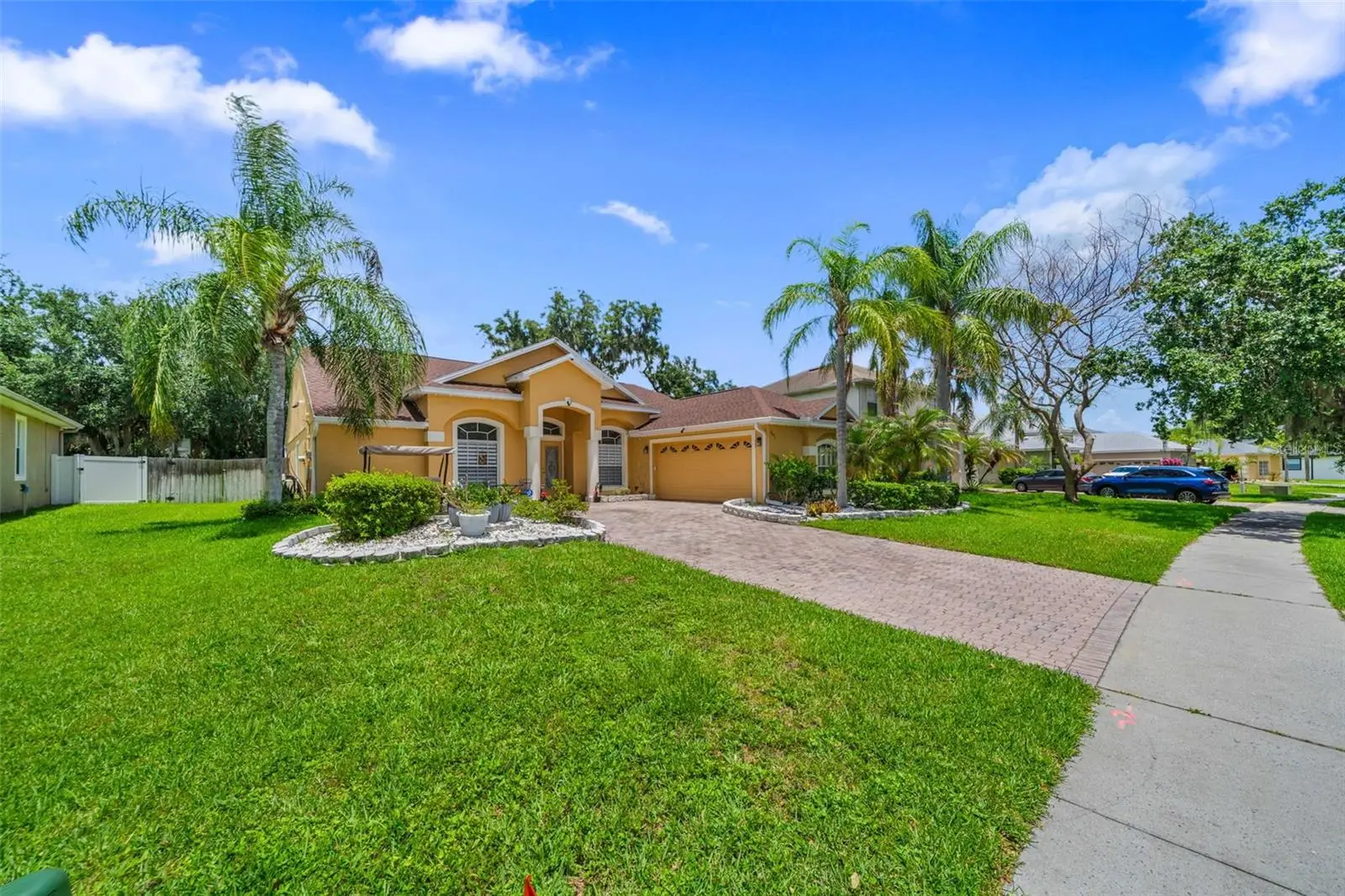 2651 Rambling Oaks Way, FL