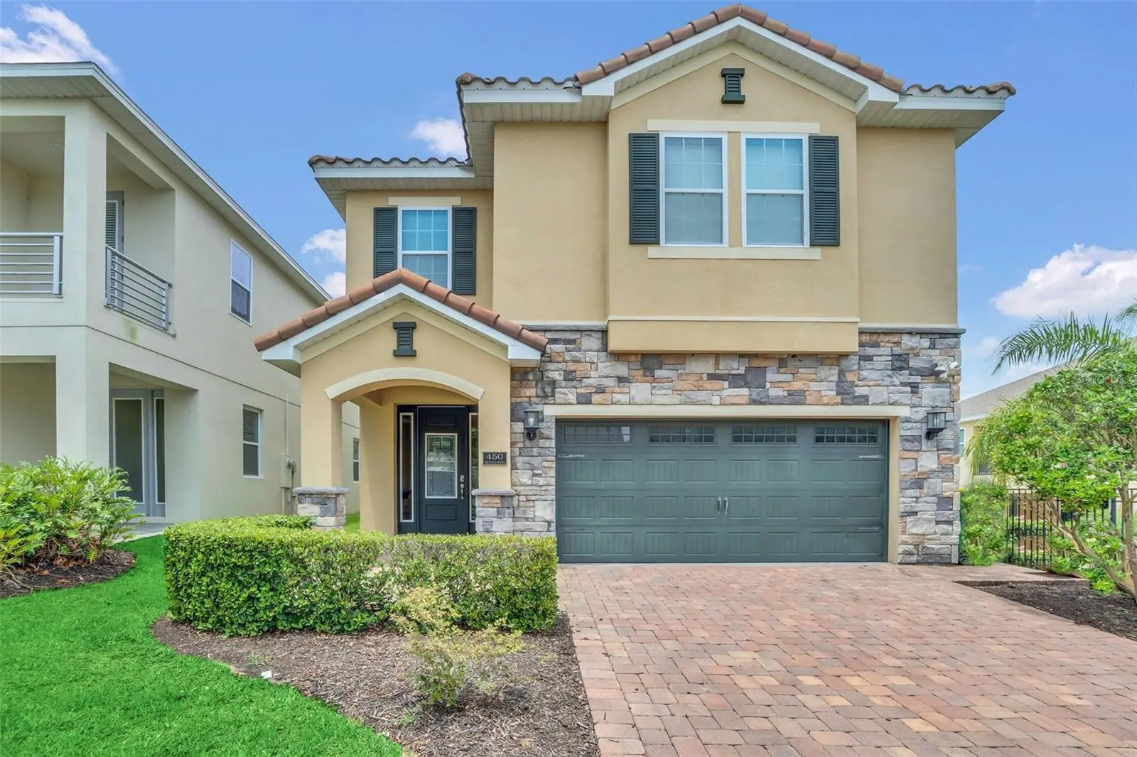 450 Novi Path, FL