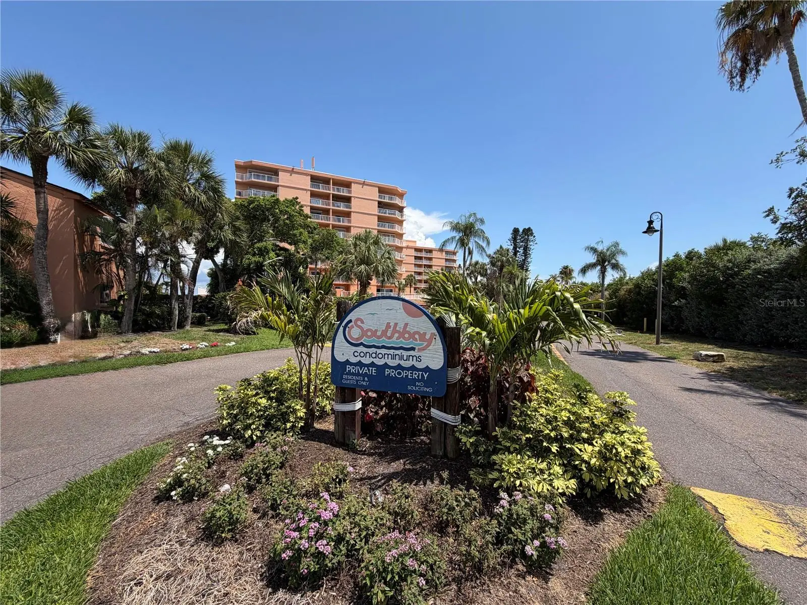7400 Sunshine Skyway Lane, FL