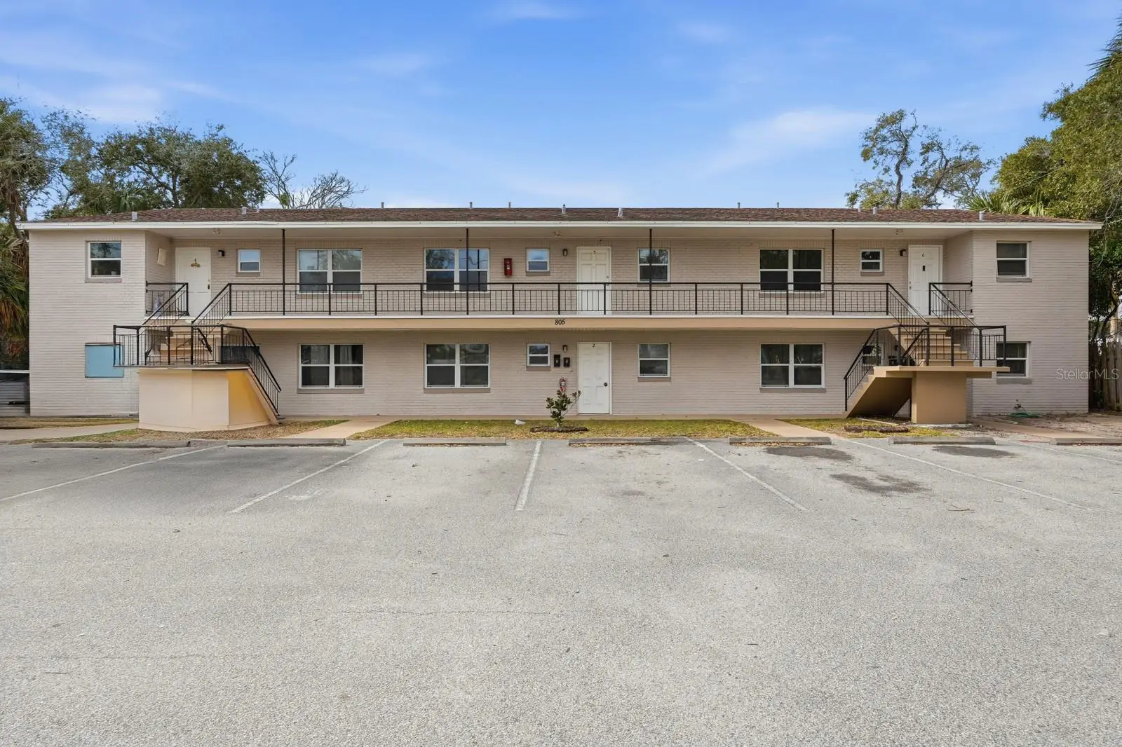 805 Louisville Street, FL