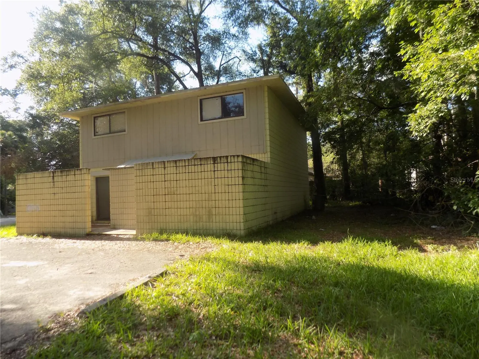 713 69 Street, FL