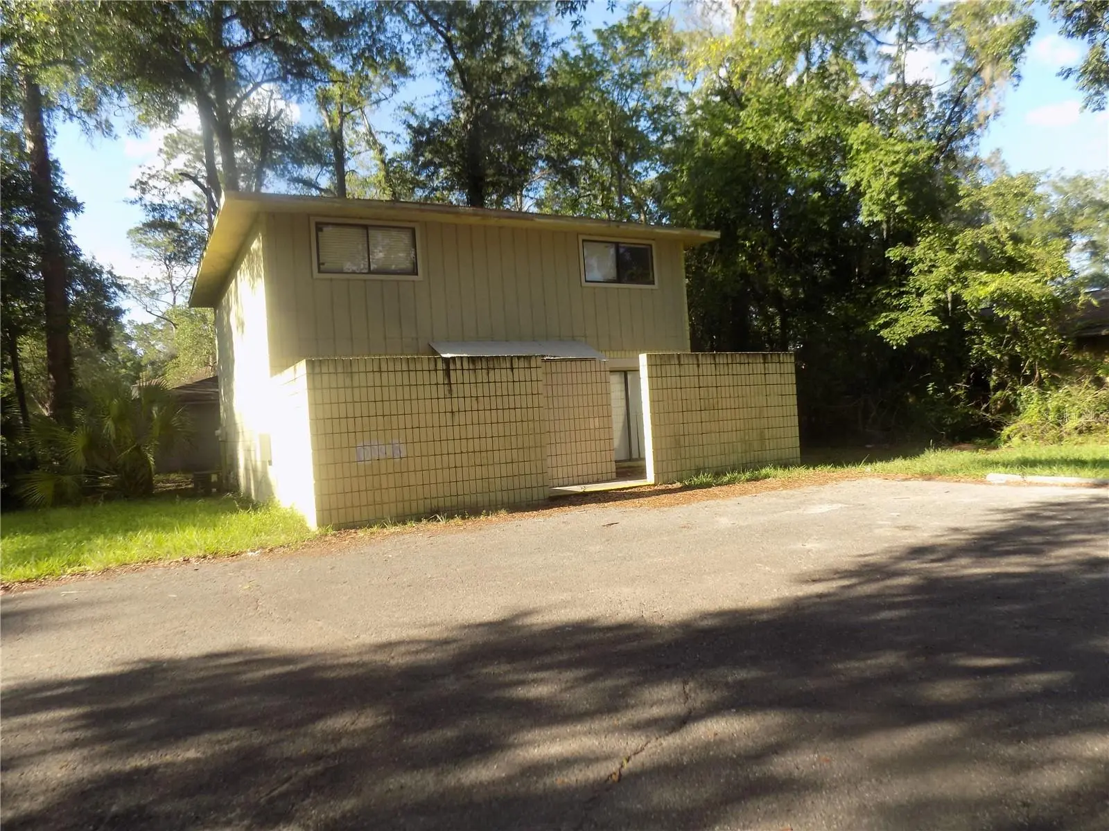 713 69 Street, FL