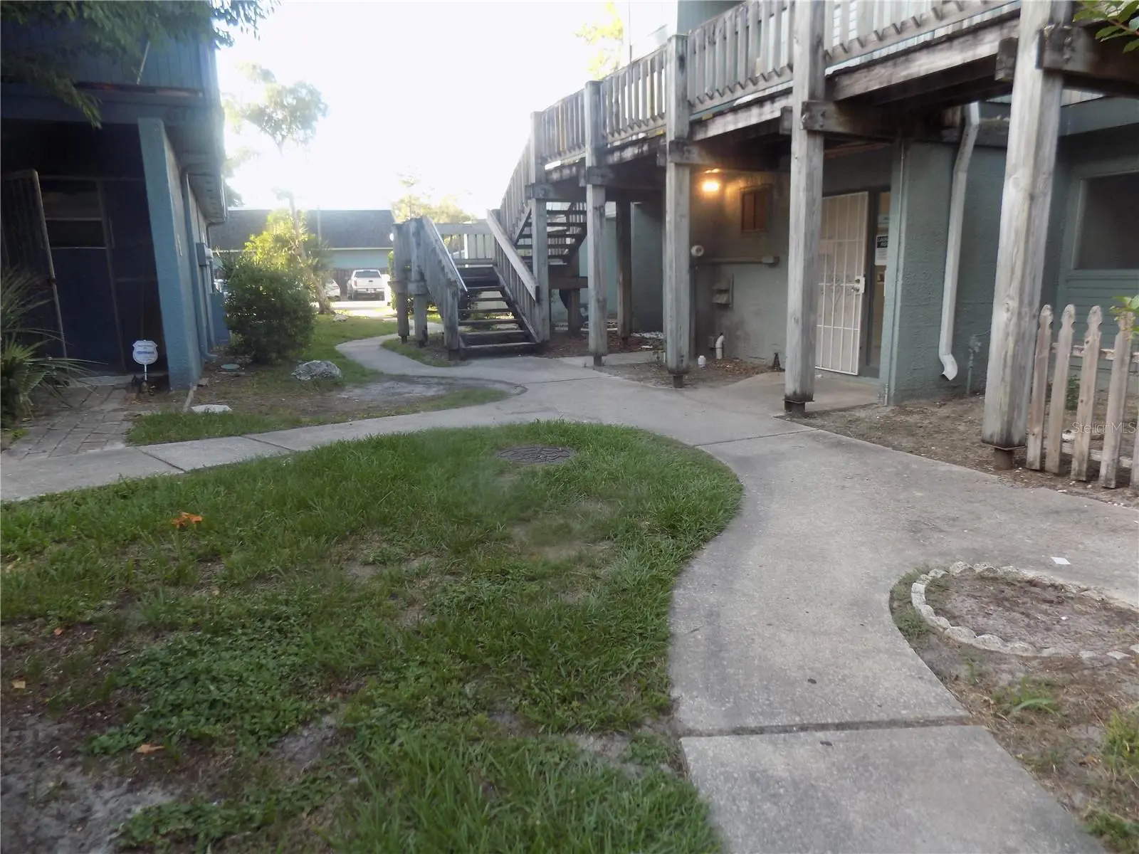 613 75 Street, FL