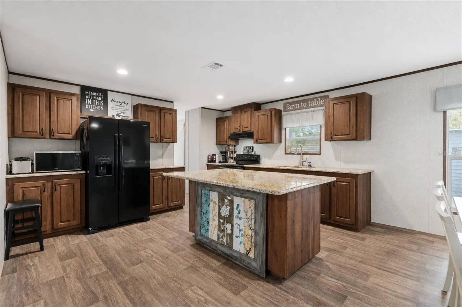 42215 Beech Avenue, FL