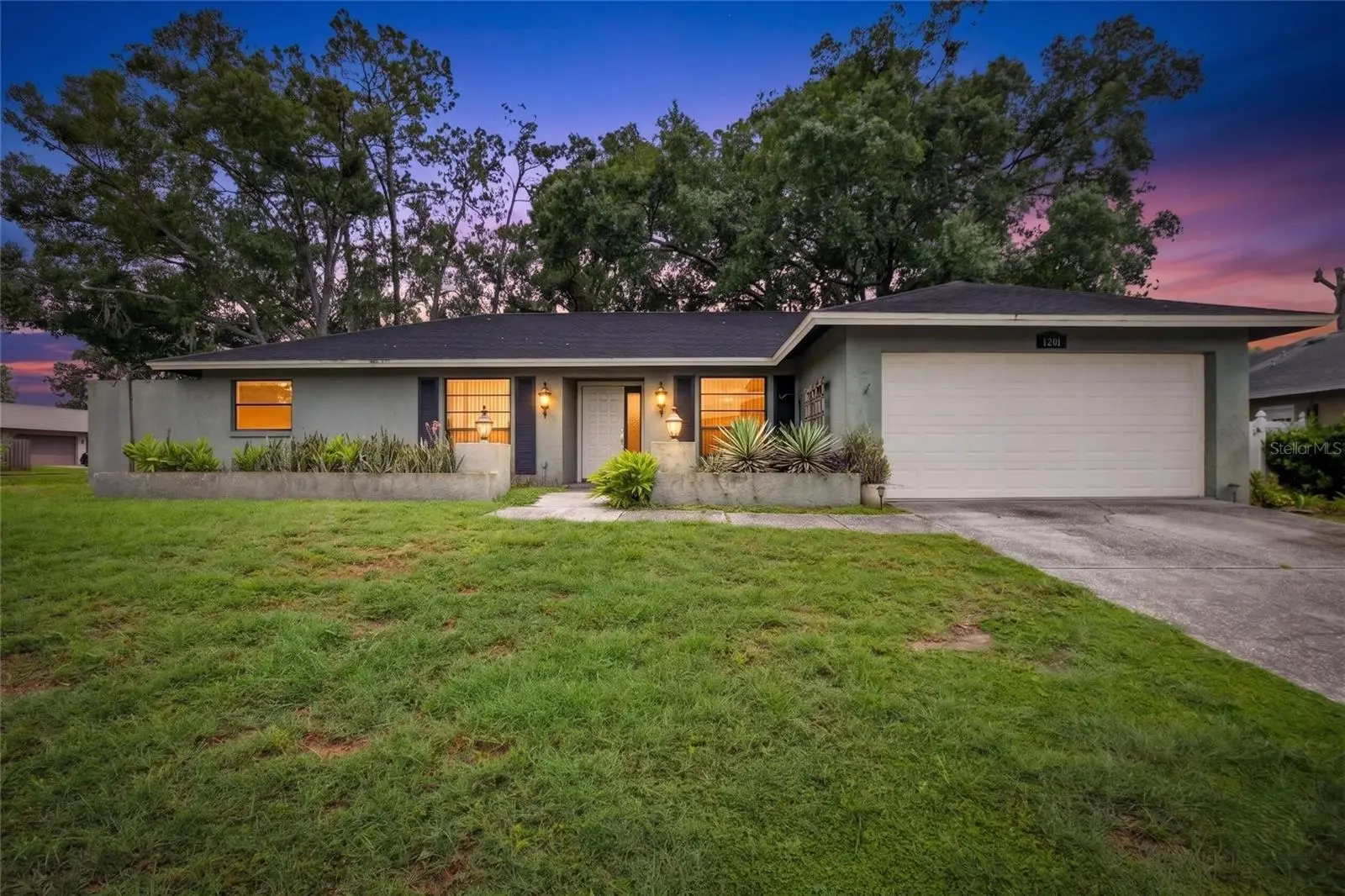 1201 Sandalwood Drive, FL