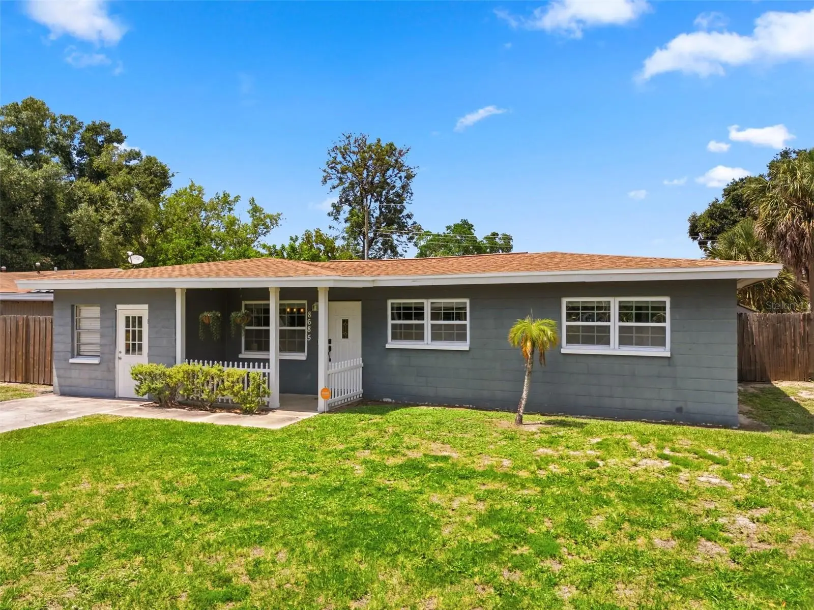 8685 Magnolia Dr