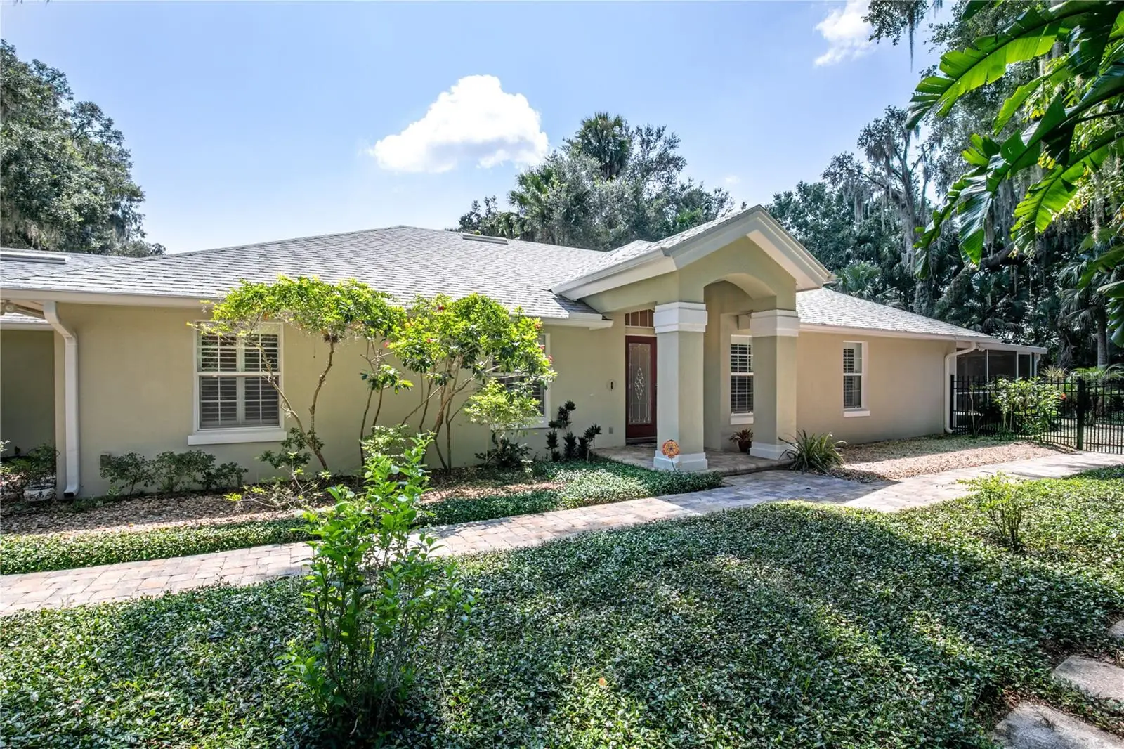 16720 Beauclaire Ct, FL