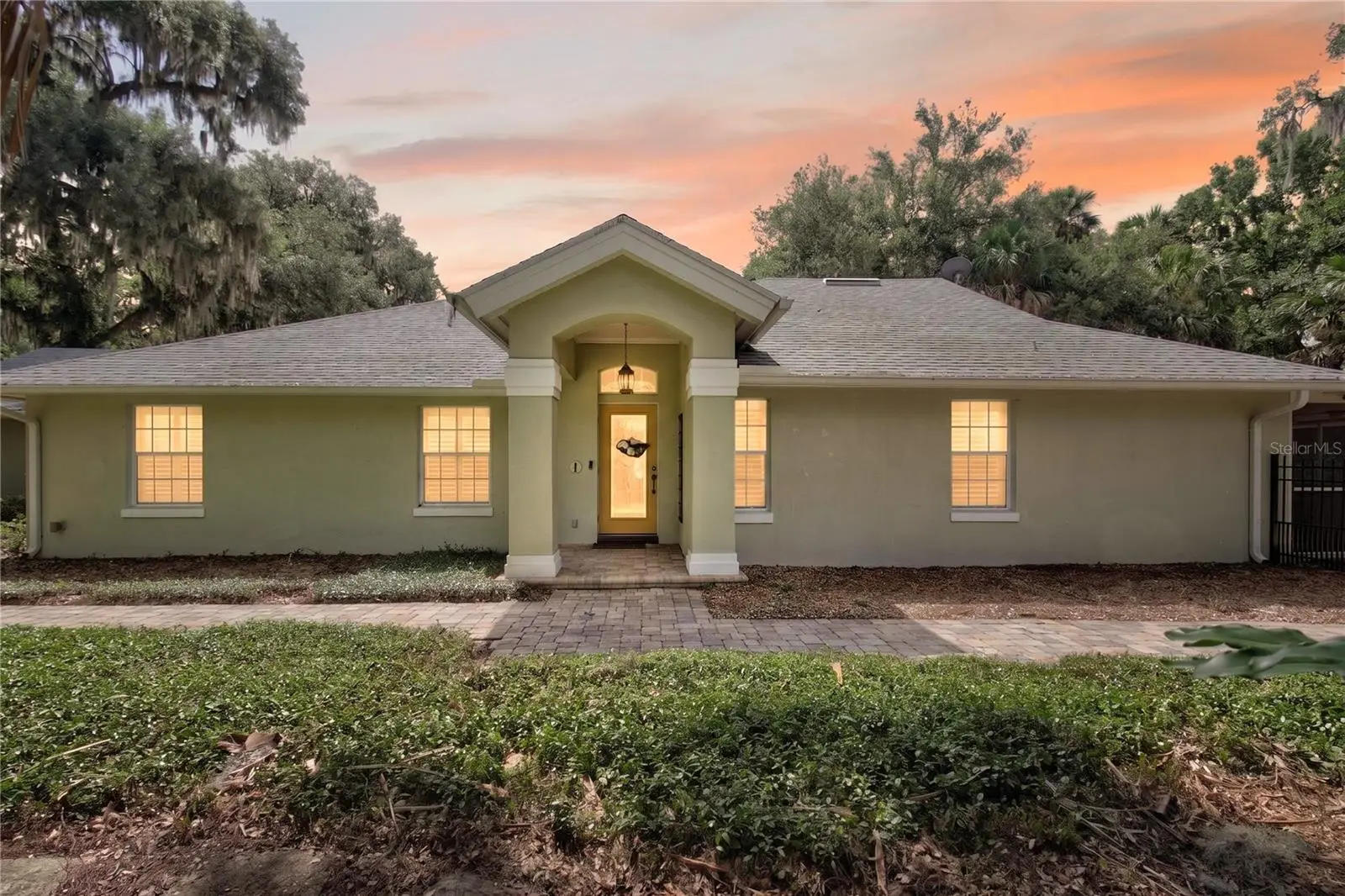 16720 Beauclaire Ct, FL