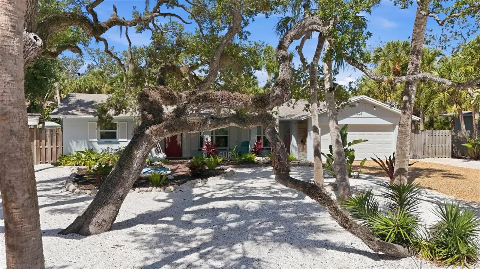 5128 Oxford Drive, FL