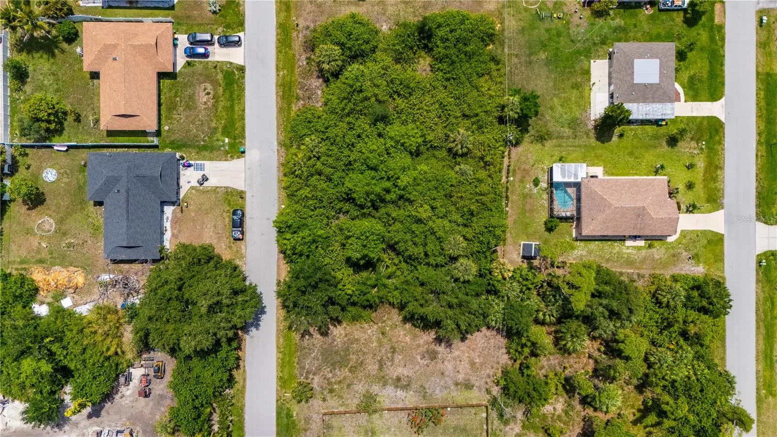 209 Forrest Avenue, FL