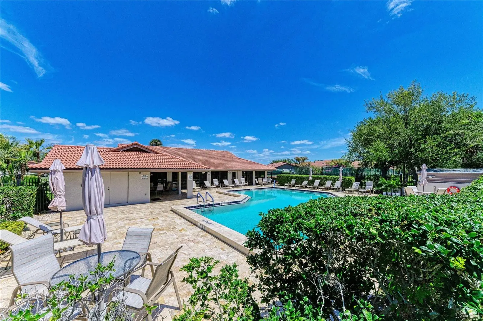 3946 Wilshire Circle, FL