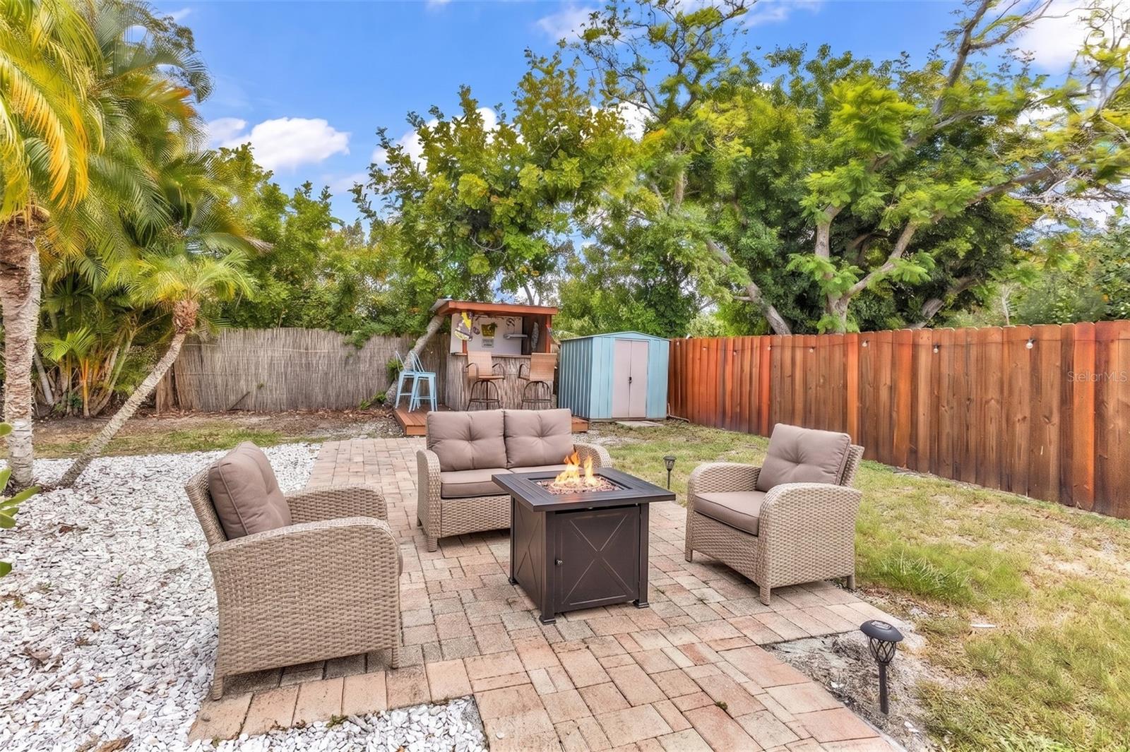 1664 Lakeview Place, FL