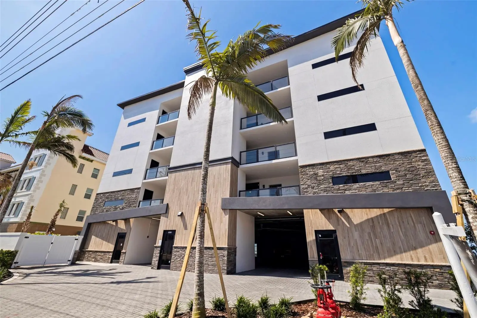 14048 Gulf Boulevard, FL