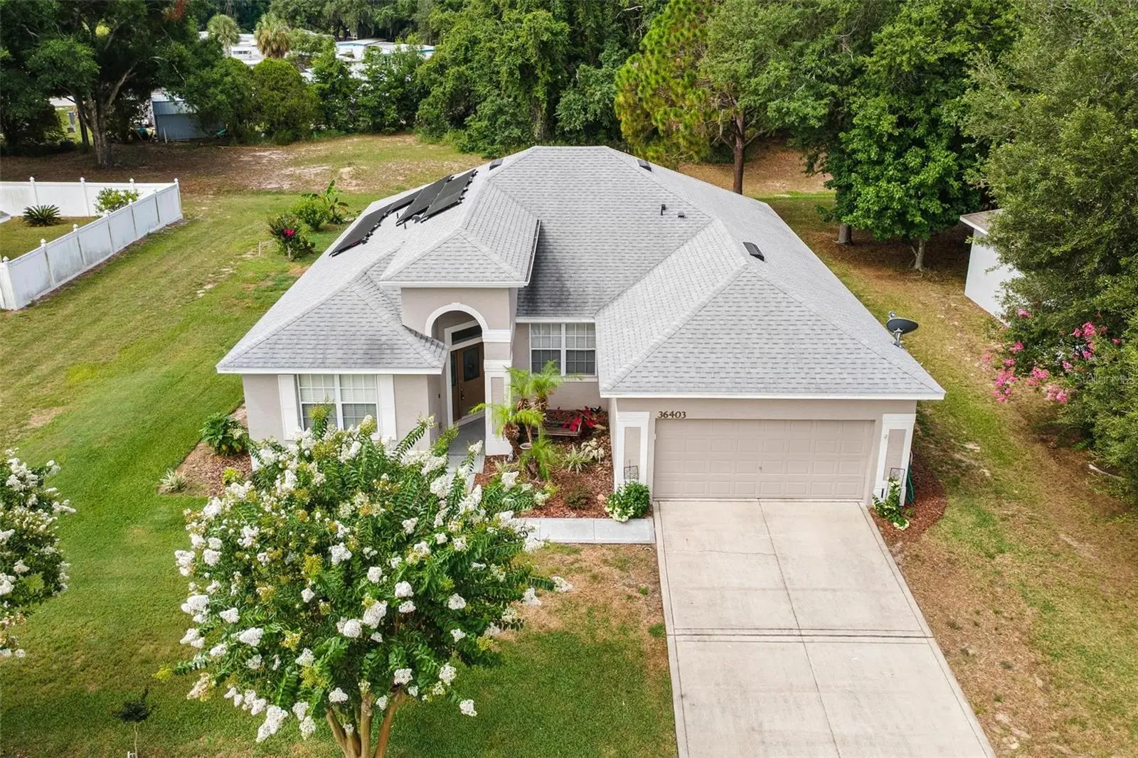 36403 Grand Island Oaks Circle, FL