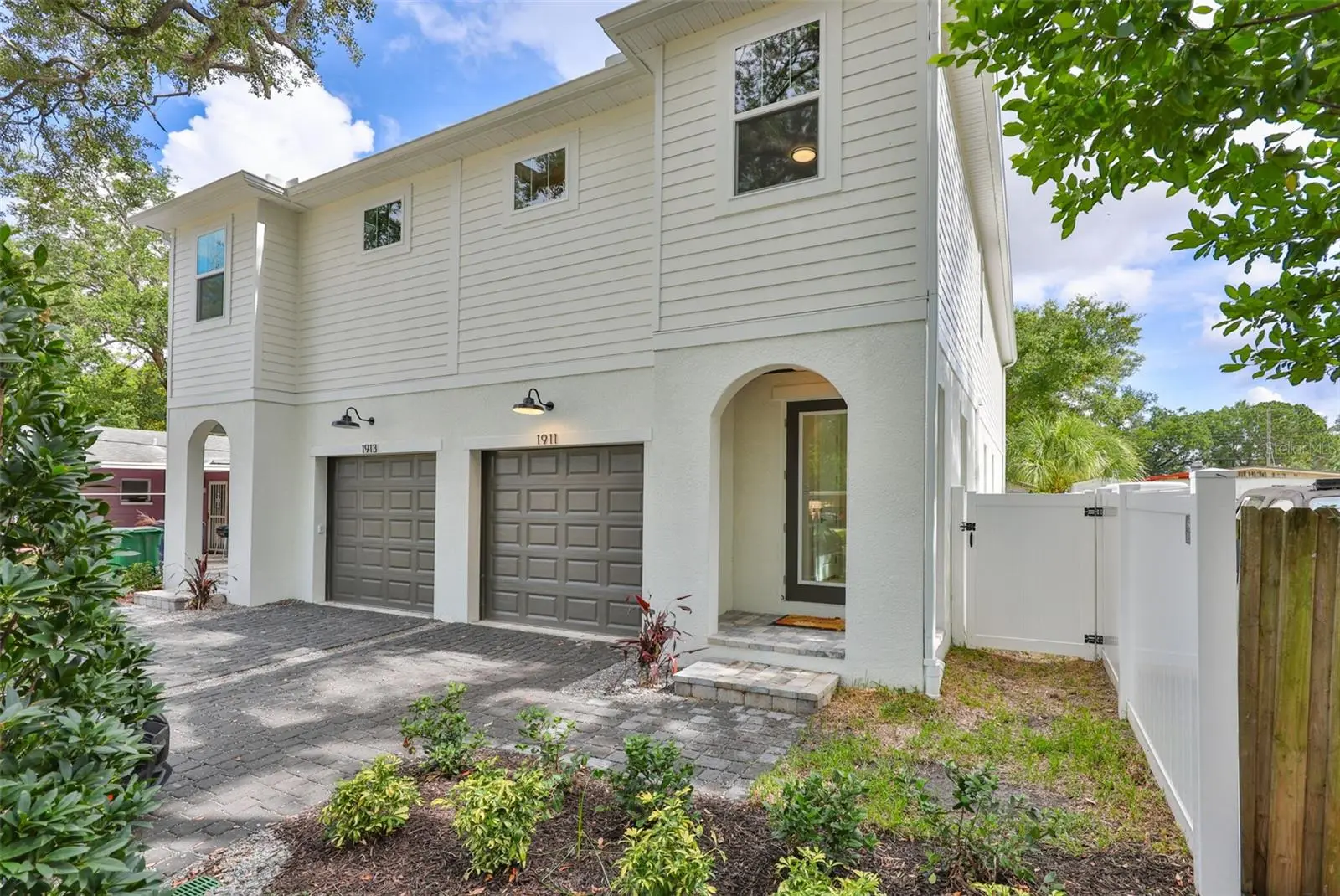 1911 Beach Street, FL