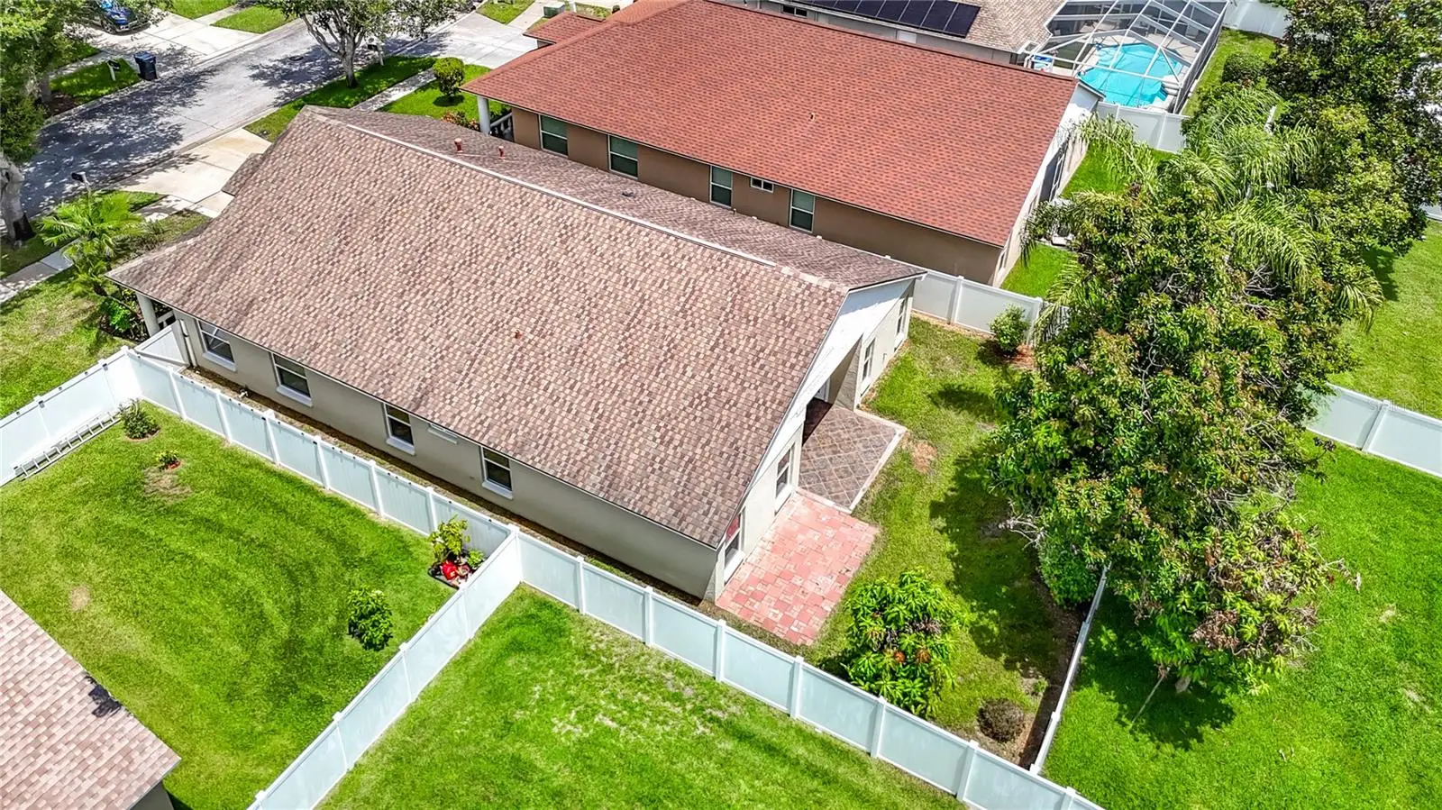 805 Lesa Glen Place, FL