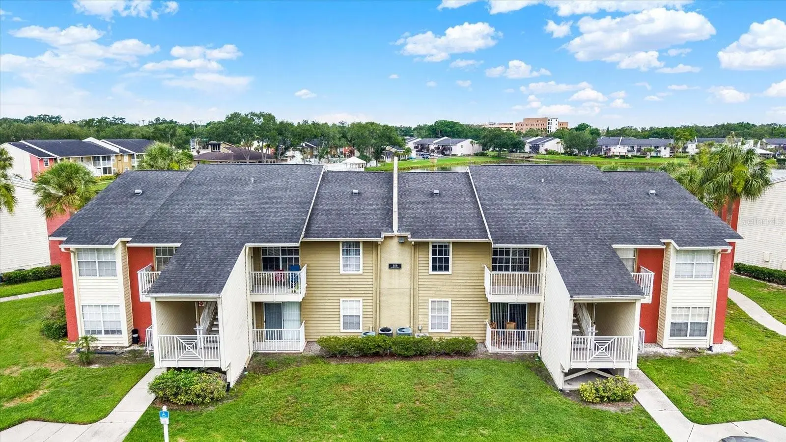 308 Lake Parsons Green, FL