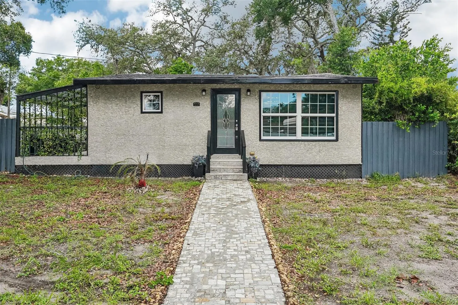 8514 Branch Avenue, FL