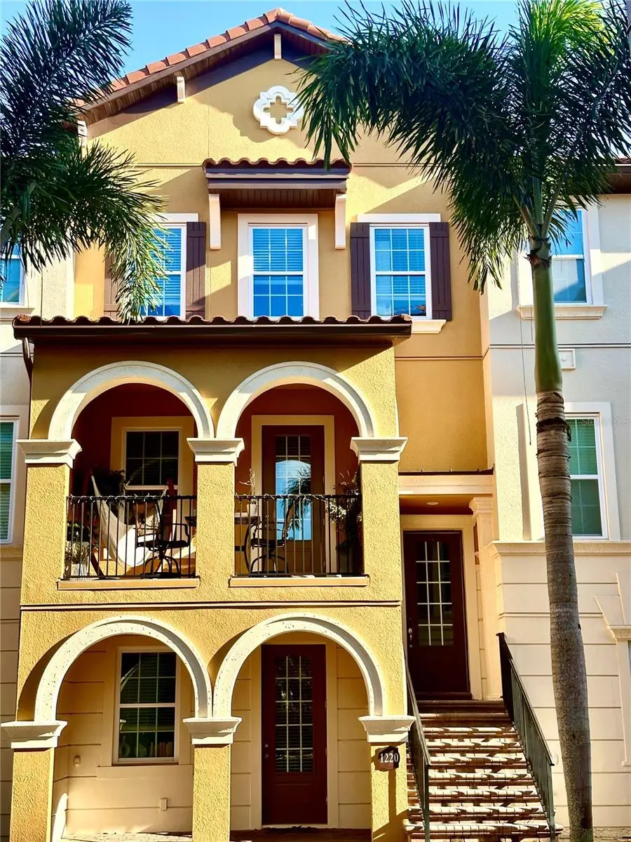 1220 Lobelia Drive, FL